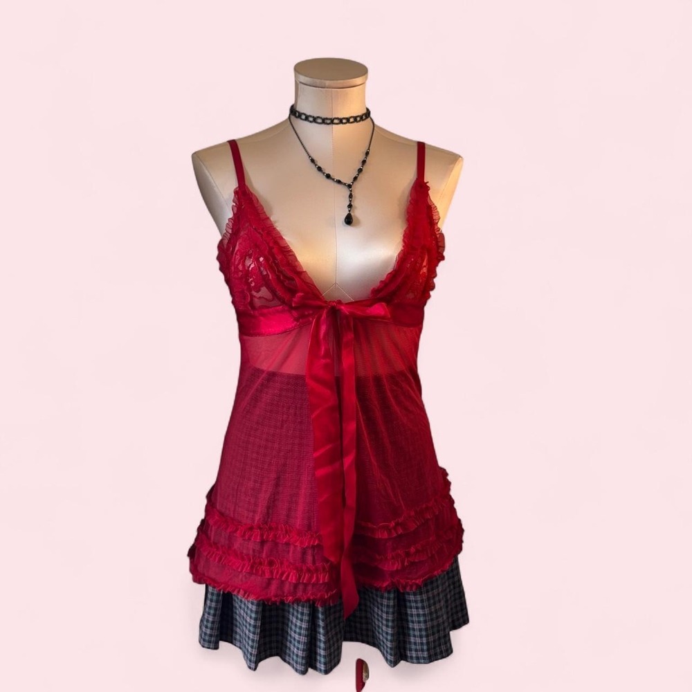 Vintage Frederick's of Hollywood red‎ mesh babydoll top